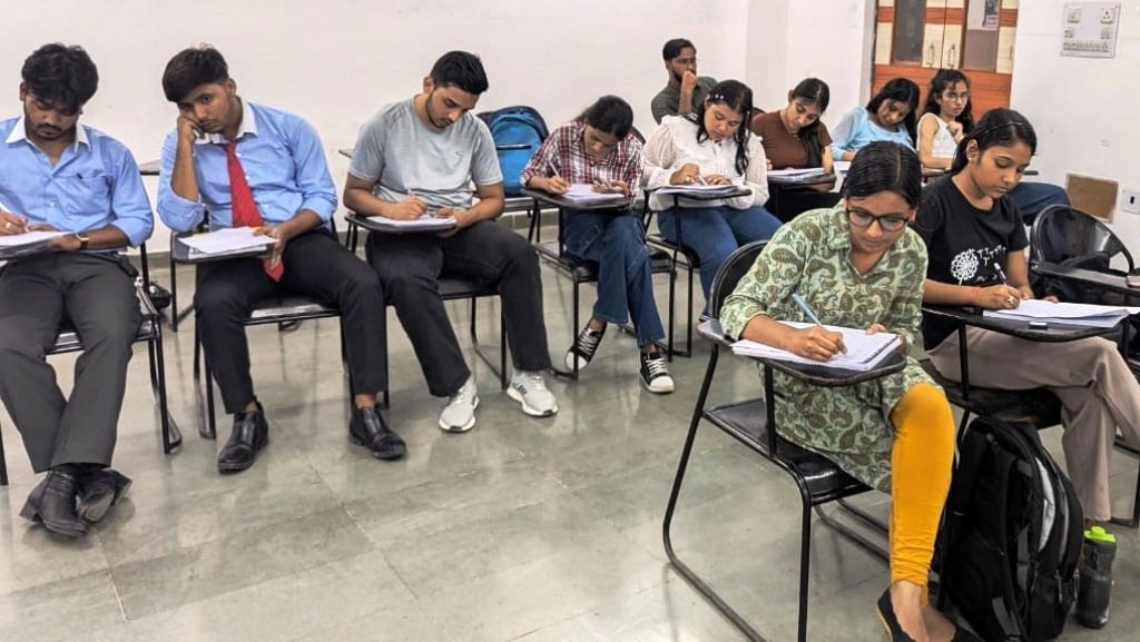 essay-writing-contest-1
